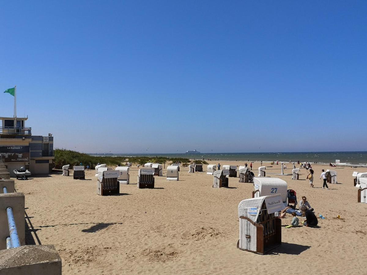 Villa Les Baigneurs Merville-Franceville-Plage Esterno foto